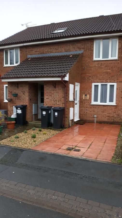 Bradley Stoke Self Contained Ground Floor Apartment ブリストル エクステリア 写真